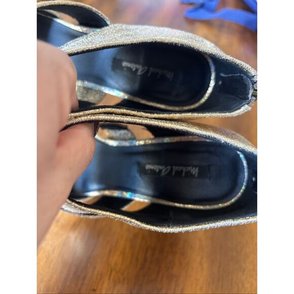 Heels - Picture 5 of 8